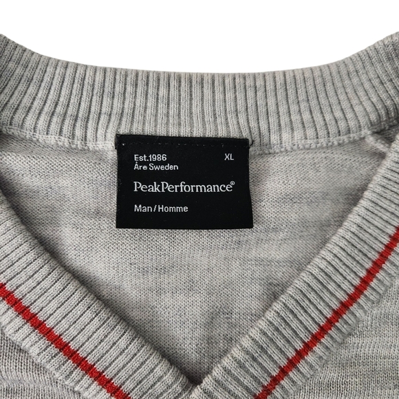 PEAK PERFORMANCE Light Gray Merino Wool V-Neck Sweater xl - Picture 6 of 11